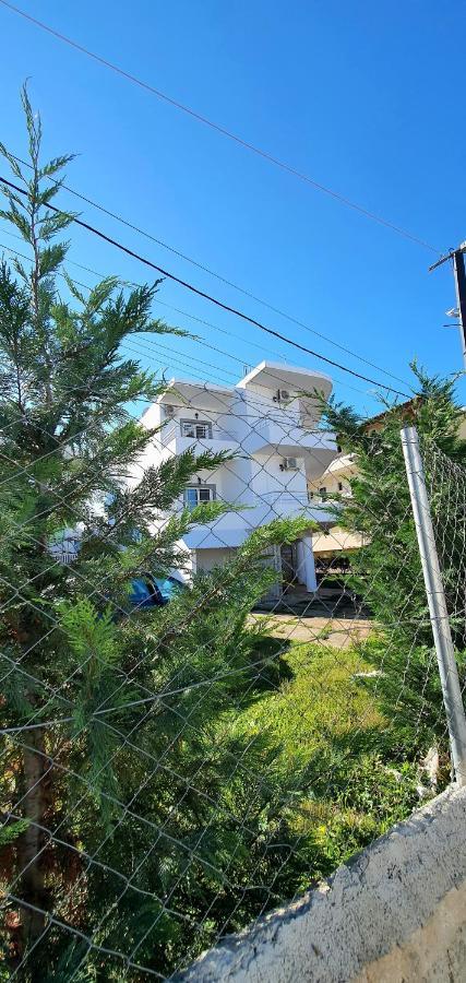 Hotel De Ksamil Buitenkant foto
