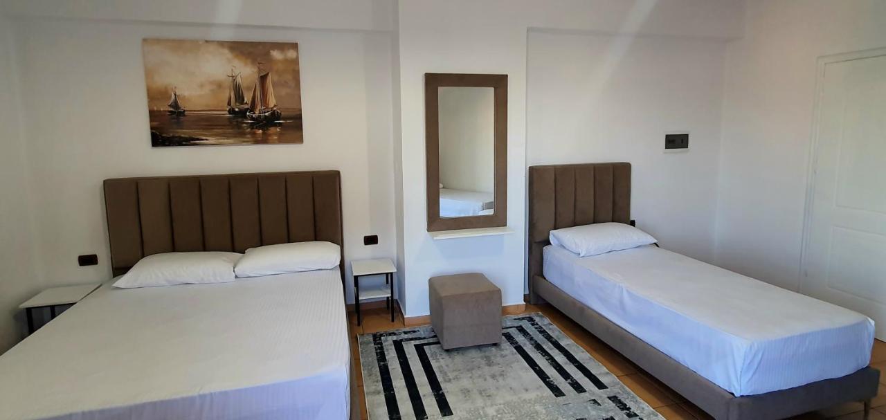 Hotel De Ksamil Buitenkant foto